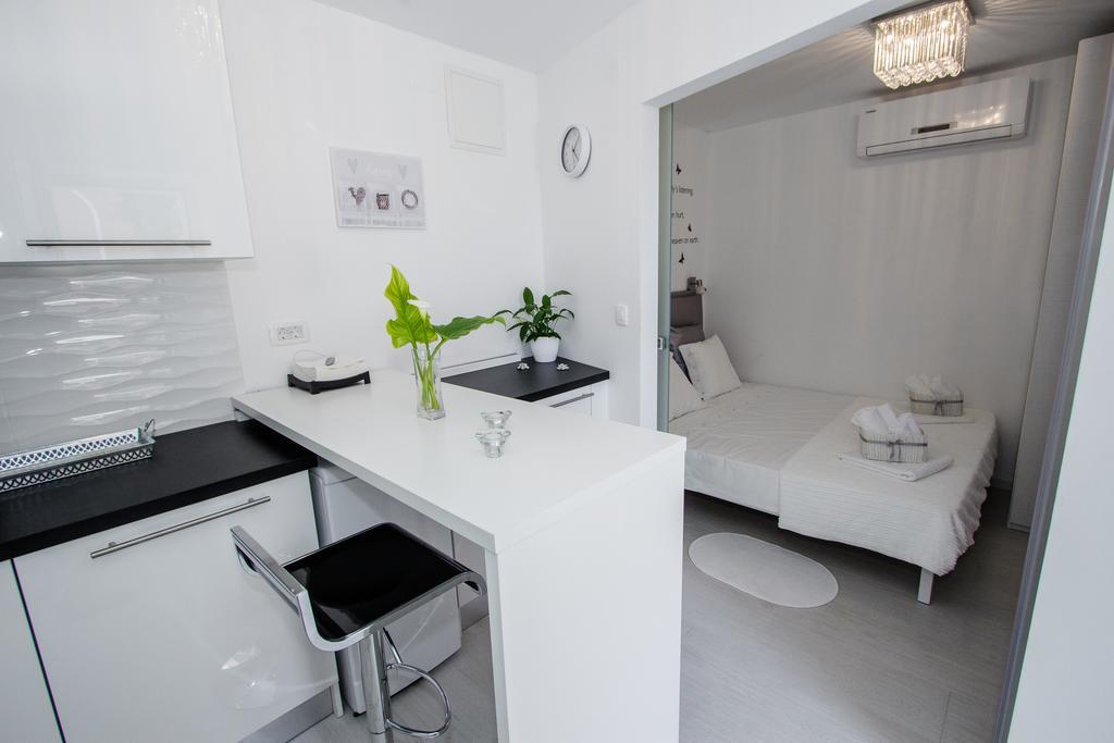 Luxury Studio Apartment White Sensation Vodice Bagian luar foto