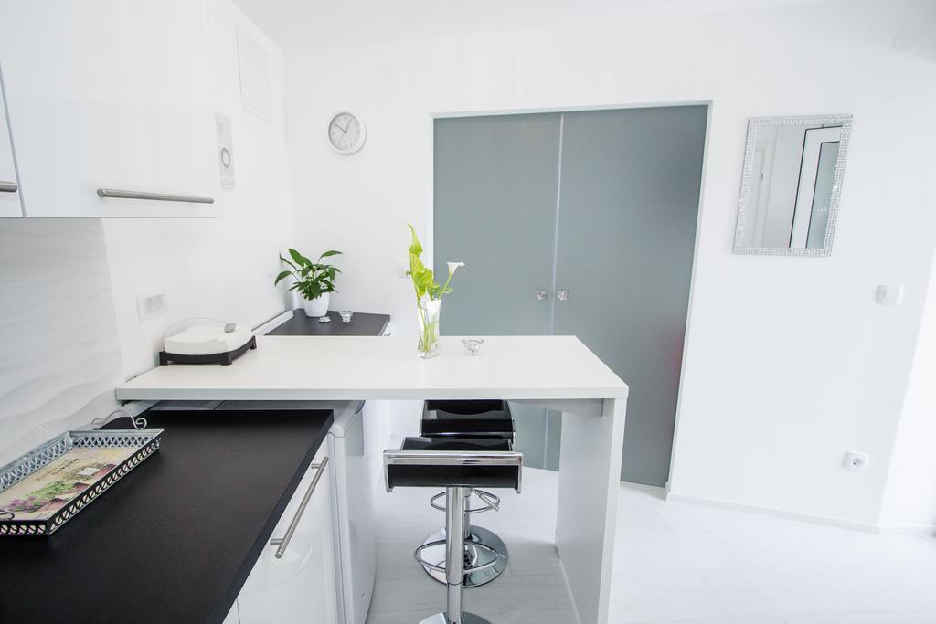 Luxury Studio Apartment White Sensation Vodice Bagian luar foto